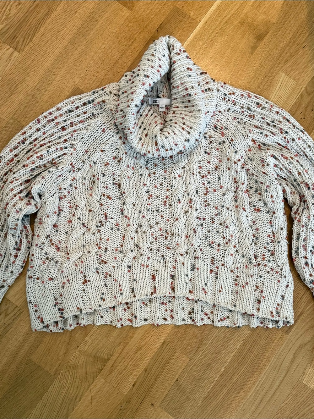 DR2 Cream Cable Turtleneck Sweater with Rust Speckle